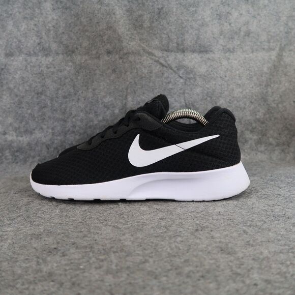 Nike Shoes Womens 9.5 Athletic Trainers Tanjun Sneakers Lifestyle Active Black - Picture 5 of 14